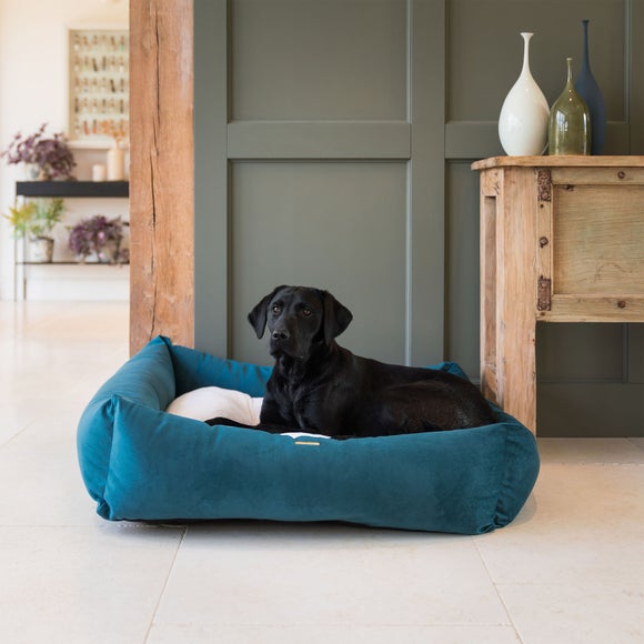 Lords and Labradors Velvet Box Dog Bed - image 1