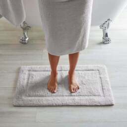 Dorma Sumptuously Soft Bath Mat - thumbnail 3