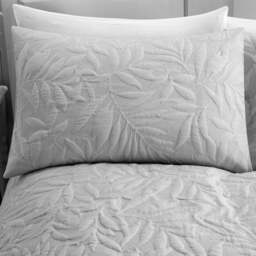 Luana 3D Floral Duvet Cover and Pillowcase Set - thumbnail 3