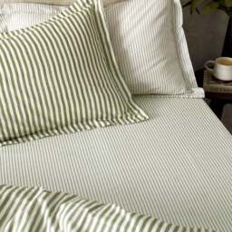 Hebden Narrow Stripe 100% Cotton Fitted Sheet - thumbnail 1