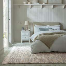 Tarn Chunky Wool Fringed Rug