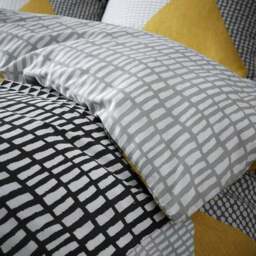 Catherine Lansfield Larsson Geo Reversible Duvet Cover and Pillowcase Set - thumbnail 4