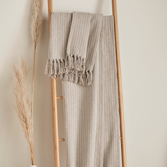 Quinn Throw Blanket 130cm x 180cm - image 1