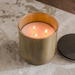Hotel Dawn White Floral Plum & Red Berries XL Multi Wick Candle - thumbnail 2