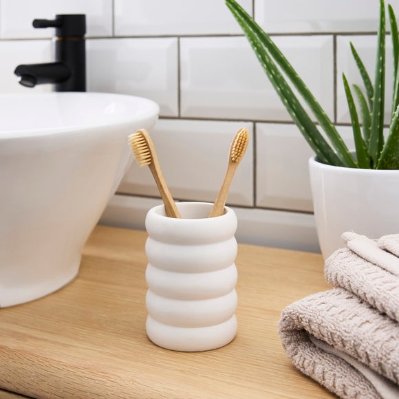 Chunky Ribbed Toothbrush Holder - image 1