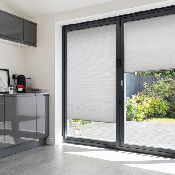 Easy Clip Pleated Blind - image 1