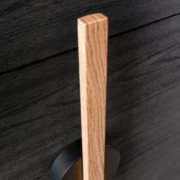 Leander Linear Outdoor LED Wall Light - thumbnail 3