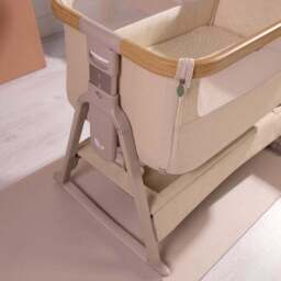 Tutti Bambini CoZee Air 2 Bedside Crib - thumbnail 2