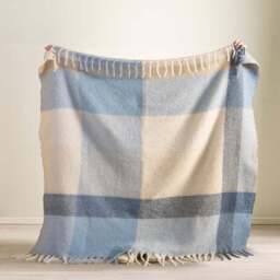 Catherine Lansfield Faux Mohair Check Throw Blanket 130cm x 170cm - thumbnail 3