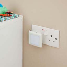 Square Plug In Wall Night Light - thumbnail 2