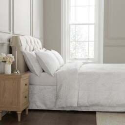 Dorma Luxe Wisteria Polycotton Valance - thumbnail 2