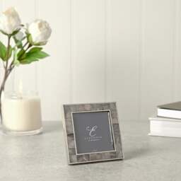 Elegance Mother of Pearl Photo Frame - thumbnail 1