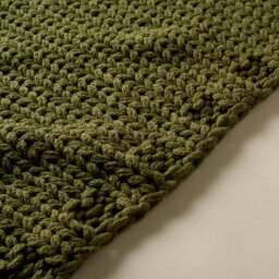 Chunky Knit Throw Blanket - thumbnail 5