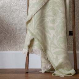 Morris & Co. Acorn Tonal Throw Blanket 130cm x 170cm - thumbnail 6
