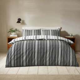 Catherine Lansfield Harbour Stripe Polycotton Duvet Cover & Pillowcase Set - thumbnail 3
