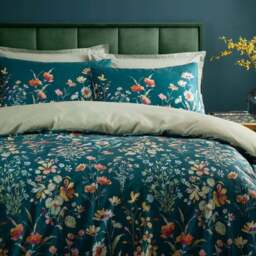 Watercolour Floral Velour Duvet Cover & Pillowcase Set - thumbnail 3