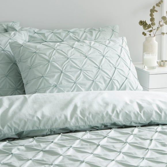 Aster Pintuck 100% Cotton Standard Pillowcase Pair - image 1