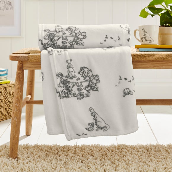 Disney Winnie the Pooh Watercolour Throw Blanket 120cm x 150cm - image 1