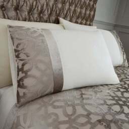 Catherine Lansfield Natural Lattice Cut Velvet Duvet Cover and Pillowcase Set - thumbnail 2