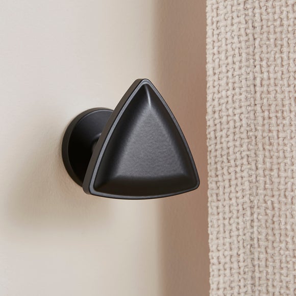 Set of 2 Triangle Curtain Hooks - image 1