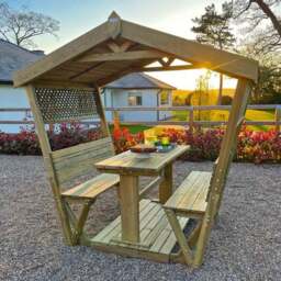 Stirling Picnic Table Arbour - thumbnail 2