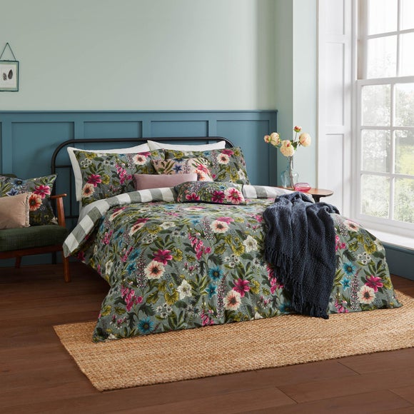 Wylder Nature Hidcote Manor Reversible Duvet Cover and Pillowcase Set - image 1