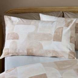 Catherine Lansfield Sloane Geo Reversible Duvet Cover & Pillowcase Set - thumbnail 2