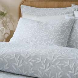 Ecton Leaf Jacquard Duvet Cover & Pillowcase Set - thumbnail 4