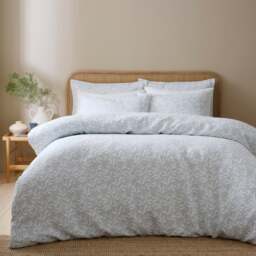 Ecton Leaf Jacquard Duvet Cover & Pillowcase Set - thumbnail 1