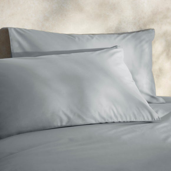 100% Egyptian Cotton 220 Thread Count Standard Pillowcase Pair - image 1