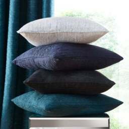 Molly Cushion - thumbnail 3