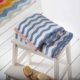 Heart and Soul Wavy Cotton Towel - thumbnail 1