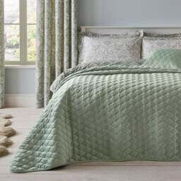 Evesham Green Velvet Quilted Bedspread