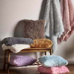 Catherine Lansfield Cuddly Deep Pile Throw Blanket - thumbnail 5