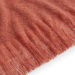 Brushed Boucle Throw Blanket - thumbnail 3
