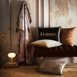 Laurence Llewelyn-Bowen Venus Primavera Velvet Throw Blanket 130cm x 180cm - thumbnail 5