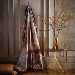 Laurence Llewelyn-Bowen Venus Primavera Velvet Throw Blanket 130cm x 180cm - thumbnail 1