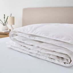 Fogarty Anti-Allergy White Goose Feather and Down 10.5 Tog Duvet - thumbnail 2