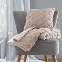 Catherine Lansfield Cosy Diamond Cushion - thumbnail 3