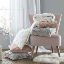 Catherine Lansfield Cosy Diamond Cushion - thumbnail 4