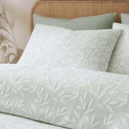 Ecton Leaf Jacquard Duvet Cover & Pillowcase Set - thumbnail 4