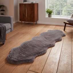 Super Teddy Faux Sheepskin Rug - thumbnail 1