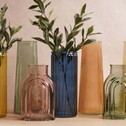 Hestia Tall Ribbed Glass Vase - thumbnail 5