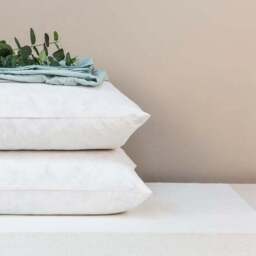 Snuggledown Scandinavian Duck Feather & Down 10.5 Tog Duvet and Pillow Pair Set - thumbnail 6