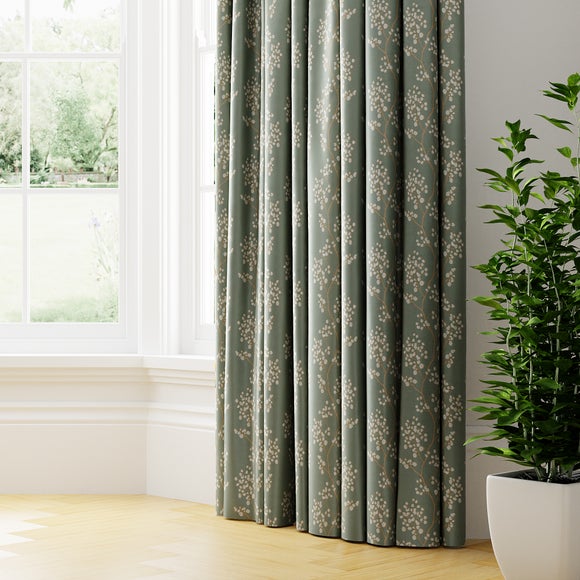 Blickling Made to Measure Curtains - image 1