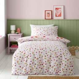 Strawberries Duvet Cover & Pillowcase Set - thumbnail 2