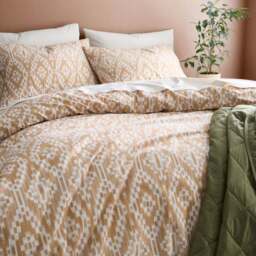 Syrah Ikat 100% Cotton Duvet Cover and Pillowcase Set - thumbnail 3