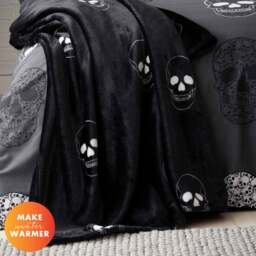 Catherine Lansfield Cosy Fleece Blanket - thumbnail 1