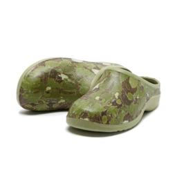 Backdoorshoes Women's Green Camo Garden Clogs - thumbnail 2