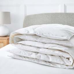 Fogarty Anti-Allergy White Goose Feather and Down 15 Tog Winter Duvet - thumbnail 1